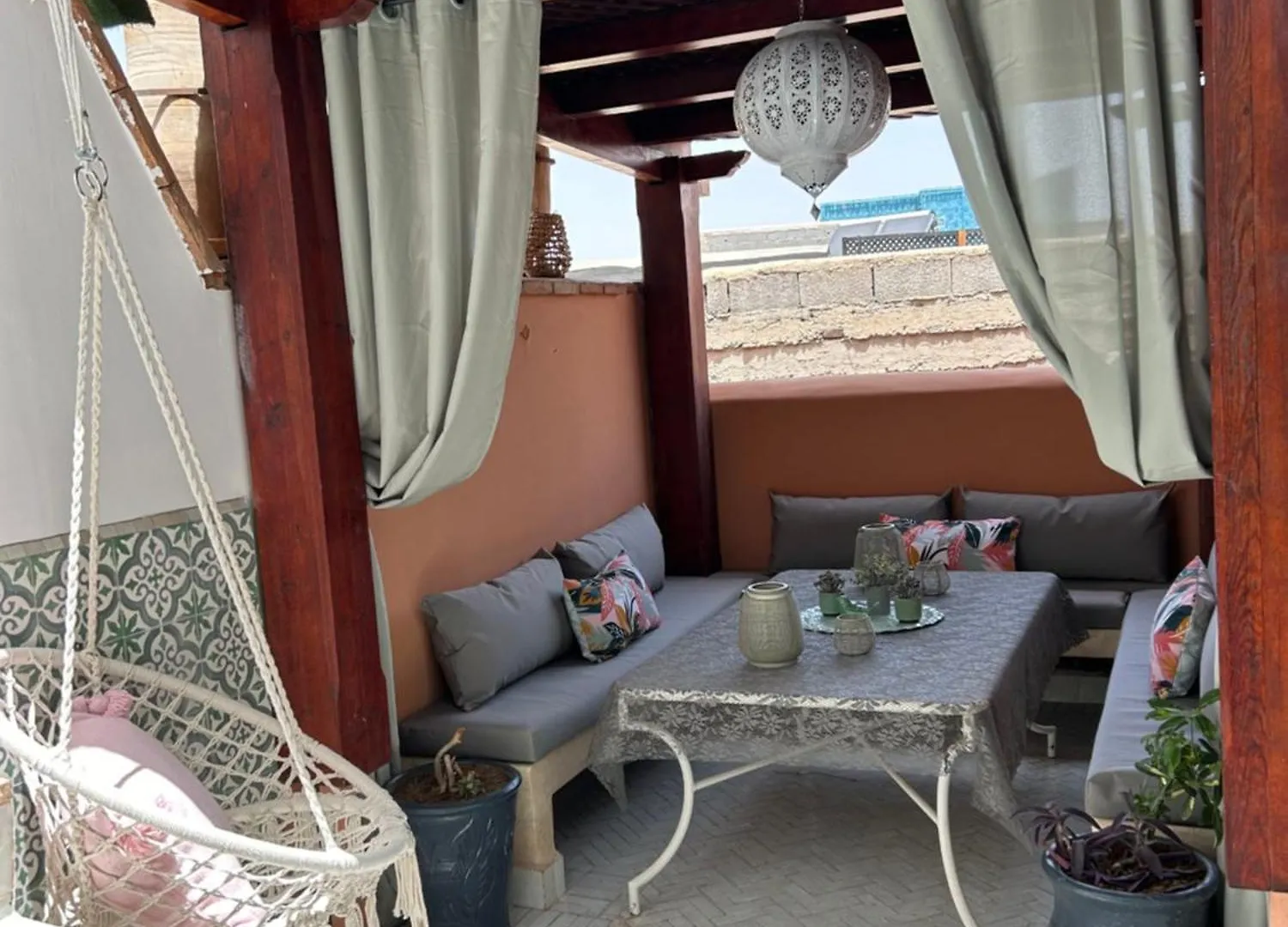 Riad Amazing Amazigh Avec Jacuzzi Petit Dejeuner Compris Avec Aussi Chambres Familiales Pres De La Place Jemaa El Fna Marrakesh