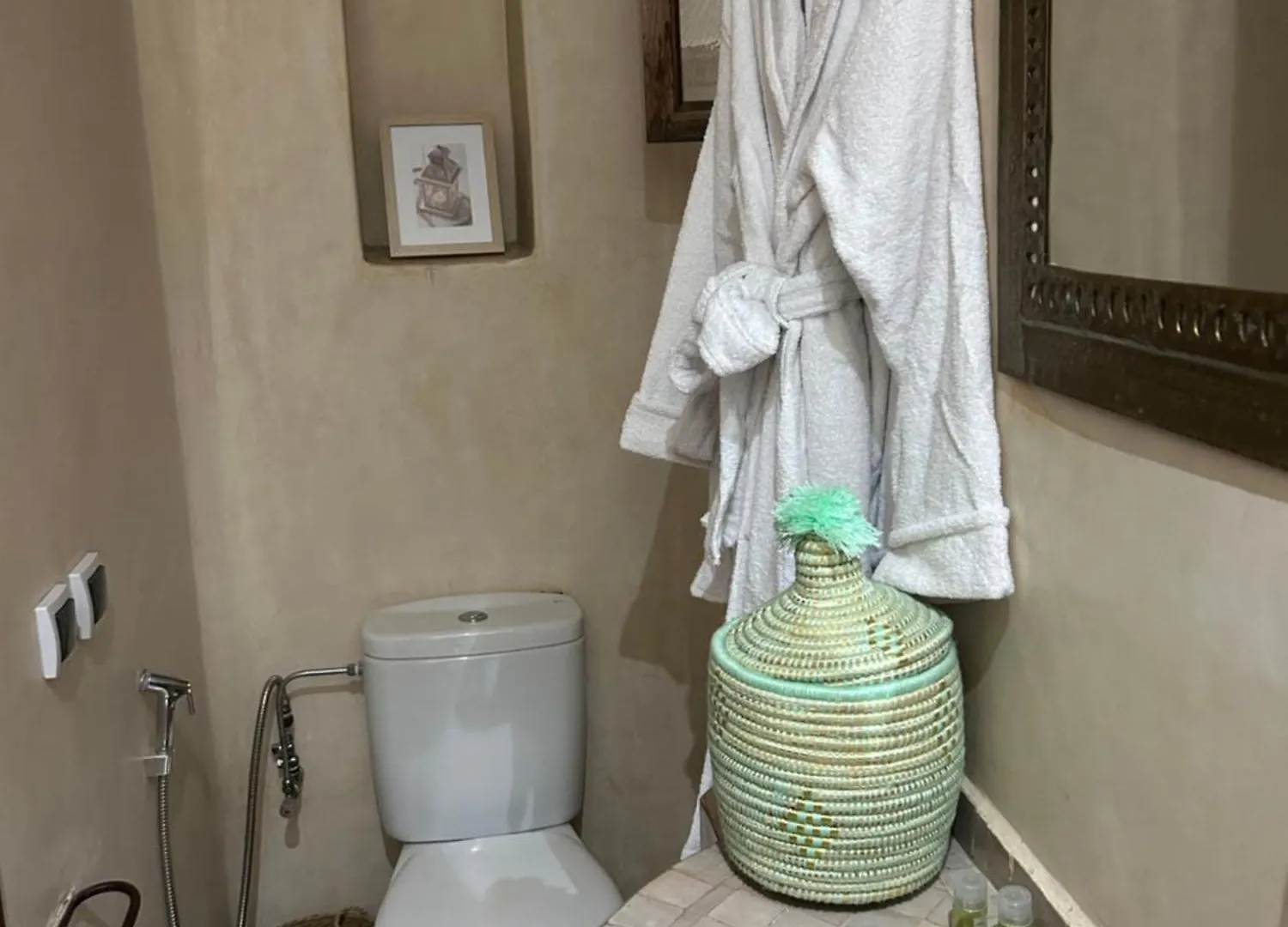 Riad Amazing Amazigh Avec Jacuzzi Petit Dejeuner Compris Avec Aussi Chambres Familiales Pres De La Place Jemaa El Fna Marrakesh