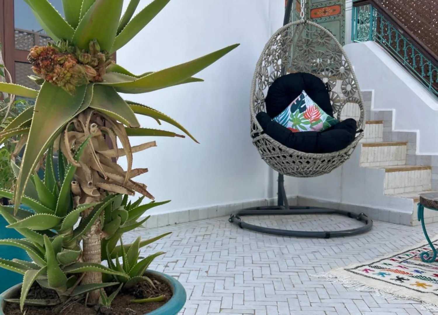 Riad Amazing Amazigh Avec Jacuzzi Petit Dejeuner Compris Avec Aussi Chambres Familiales Pres De La Place Jemaa El Fna Marrakesh